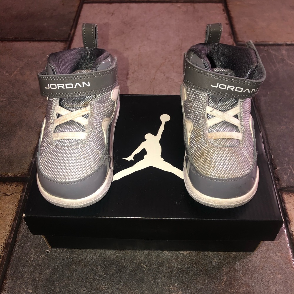 Kids Jordan’s - 7c